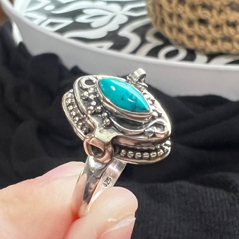 Turquoise stone Sterling Silver Poison Ring Size 8